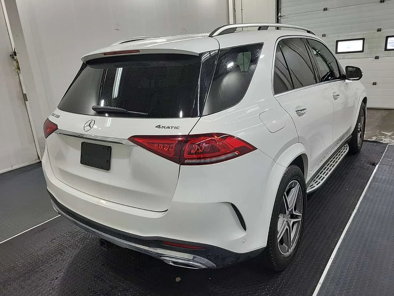 Mercedes-Benz GLE 350 CARFAX, снимка 12 - Автомобили и джипове - 54439732