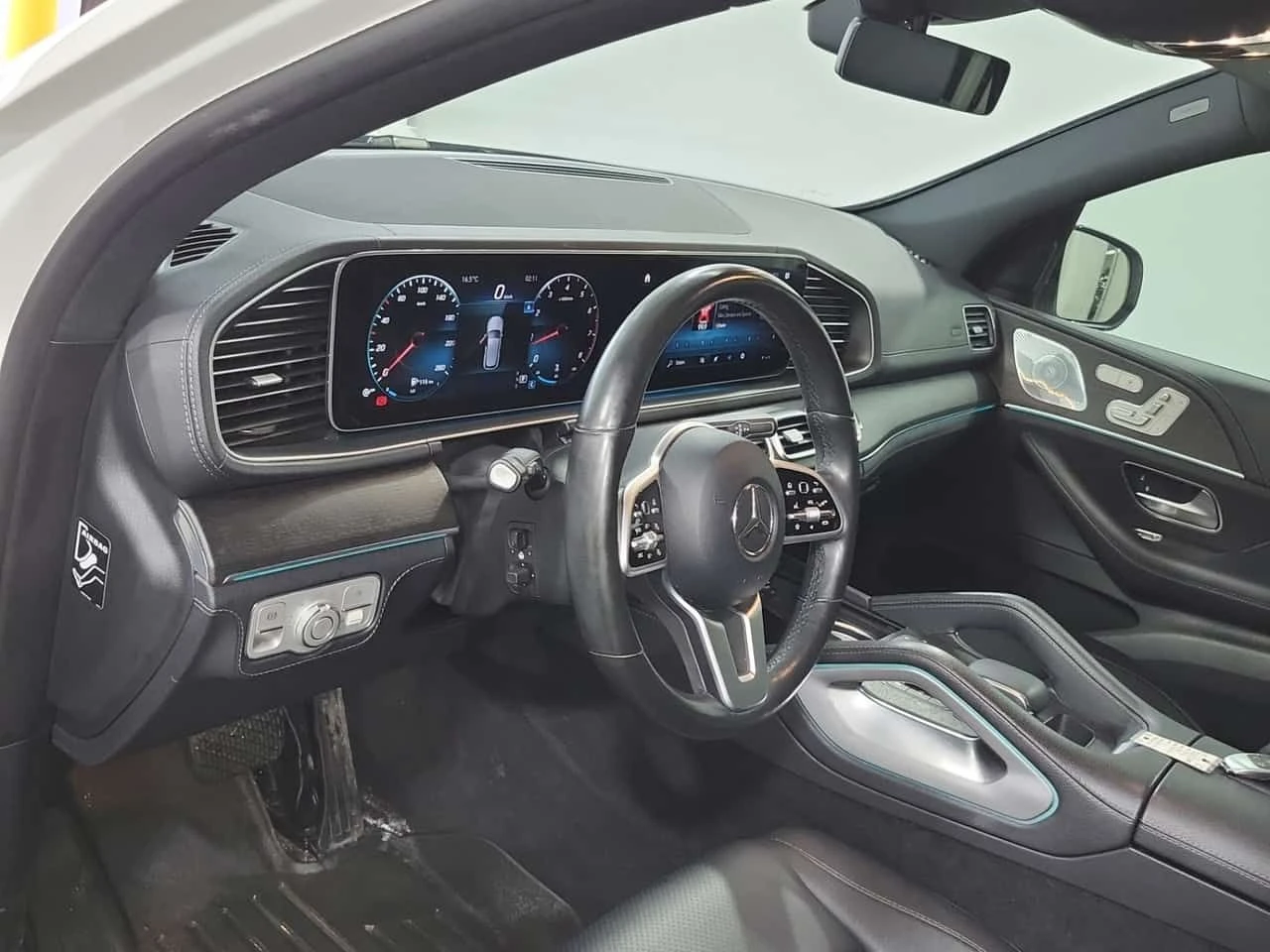 Mercedes-Benz GLE 350 CARFAX, снимка 10 - Автомобили и джипове - 54439732
