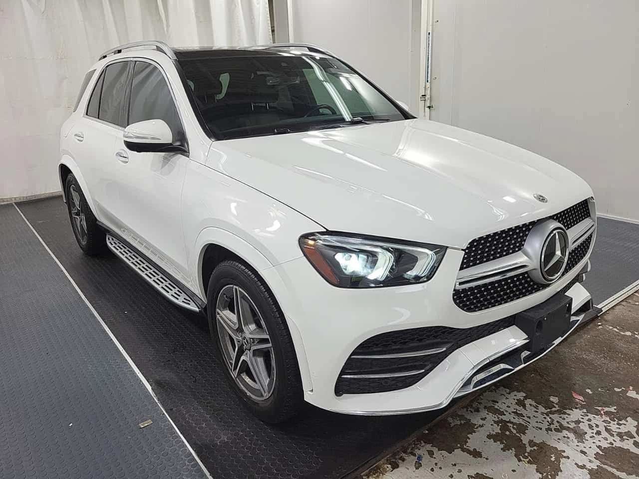 Mercedes-Benz GLE 350 CARFAX, снимка 3 - Автомобили и джипове - 54439732