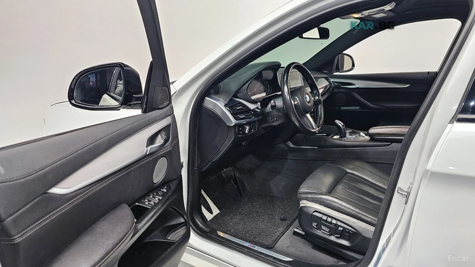 BMW X6 * 40d* M-SPORT* xDrive* ПОДГРЕВ* ОБДУХВАНЕ* ПАНОРА, снимка 11 - Автомобили и джипове - 54660621