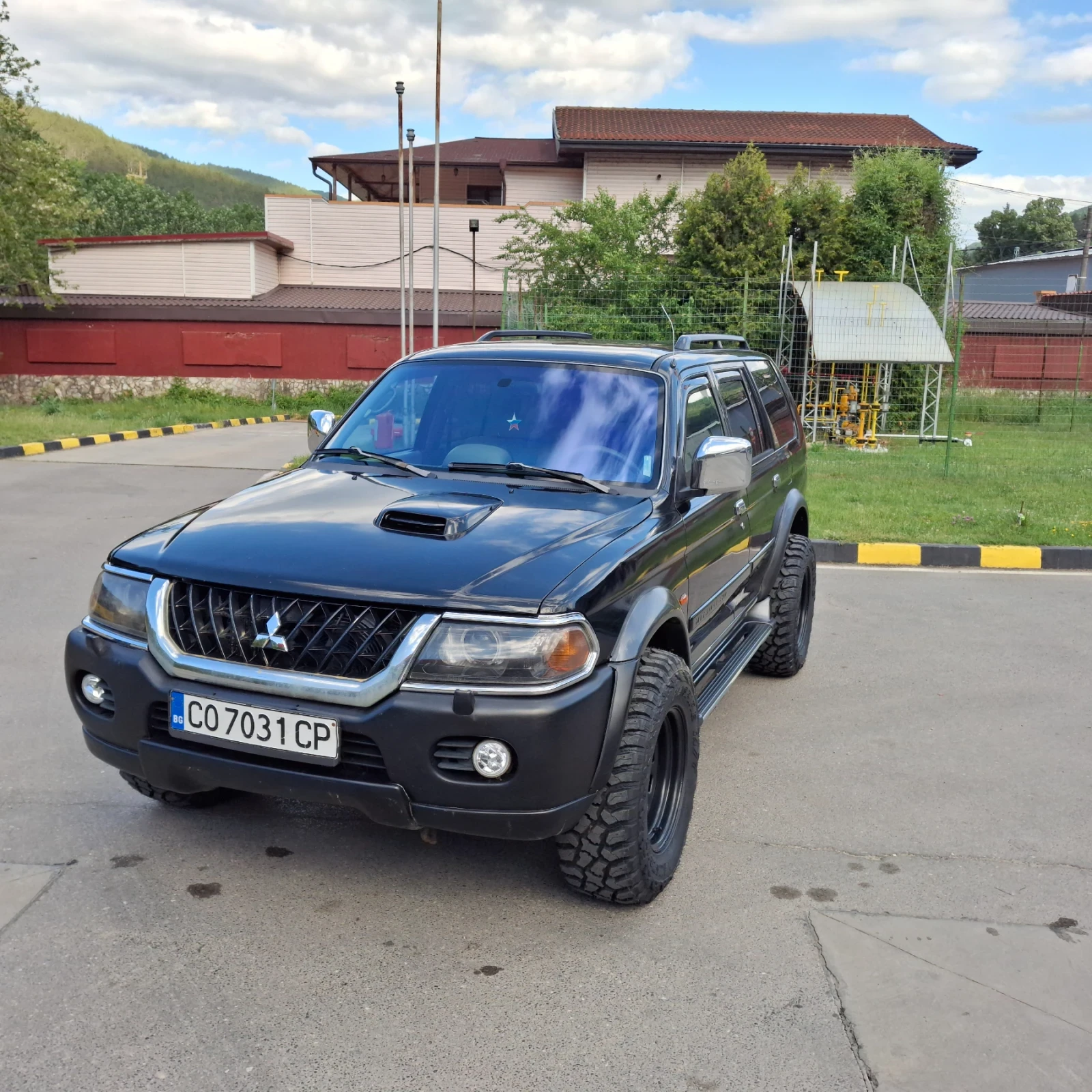 Mitsubishi Pajero sport 2.5 116 к , снимка 2 - Автомобили и джипове - 54719575