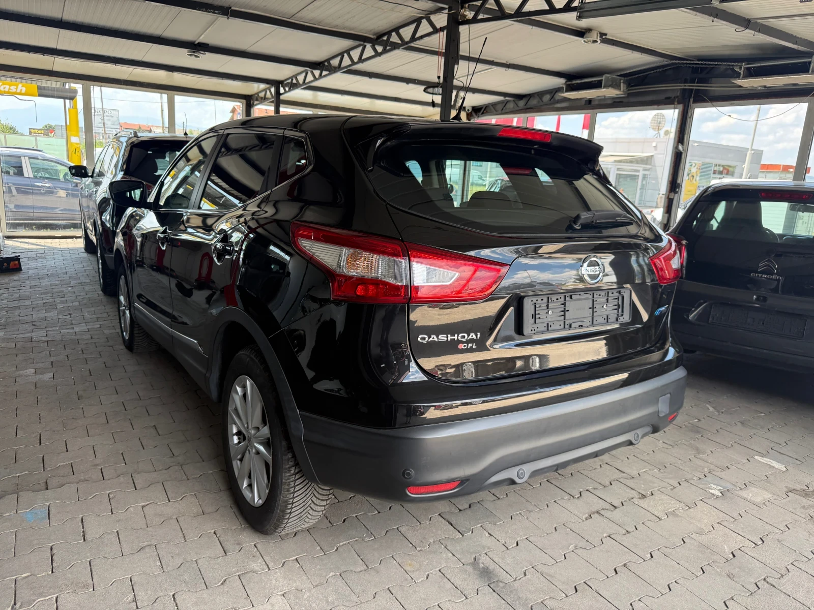 Nissan Qashqai 1.5DCI включена регистрация 7бр.налични, снимка 8 - Автомобили и джипове - 55055559