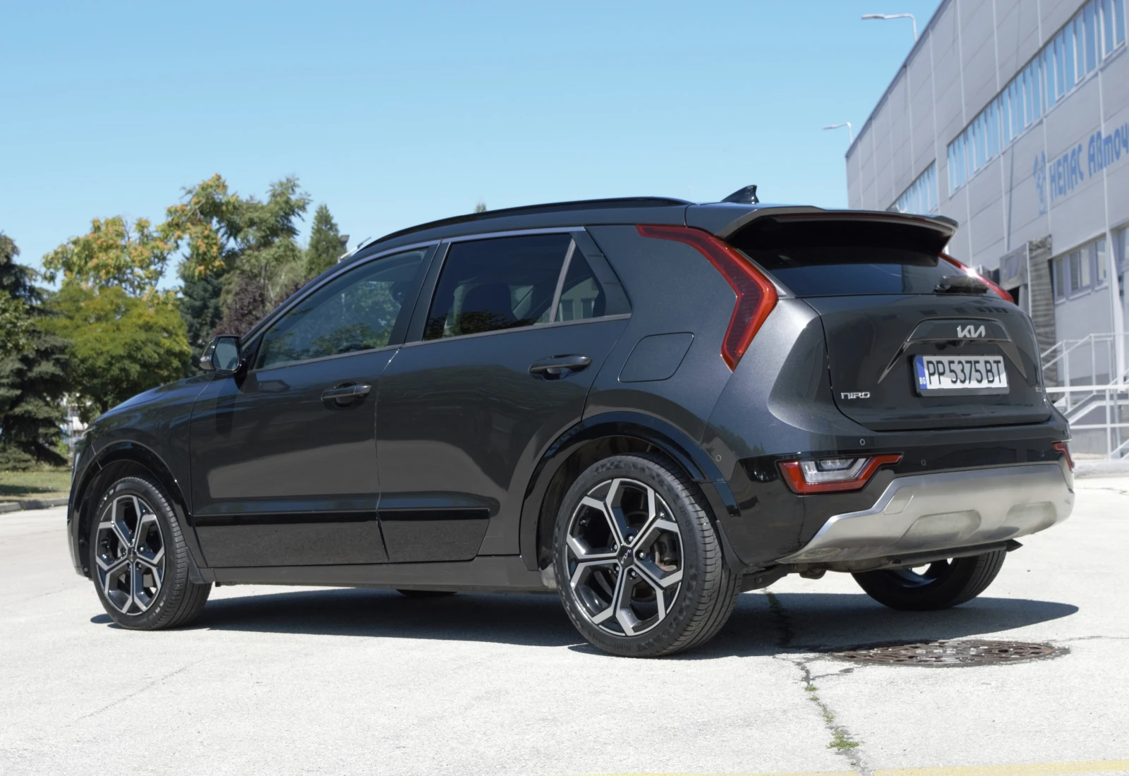 Kia Niro HYBRID - LIMITED, снимка 2 - Автомобили и джипове - 55281155