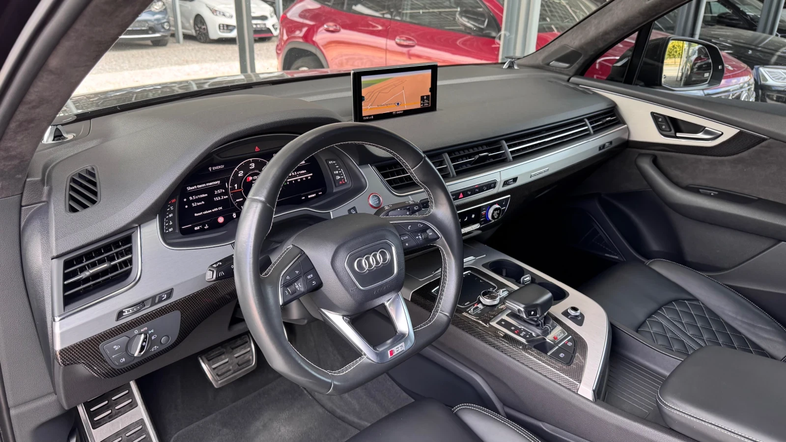 Audi SQ7 4.0TDI V8 130хил.км * Carbon* B&O, снимка 10 - Автомобили и джипове - 55325338