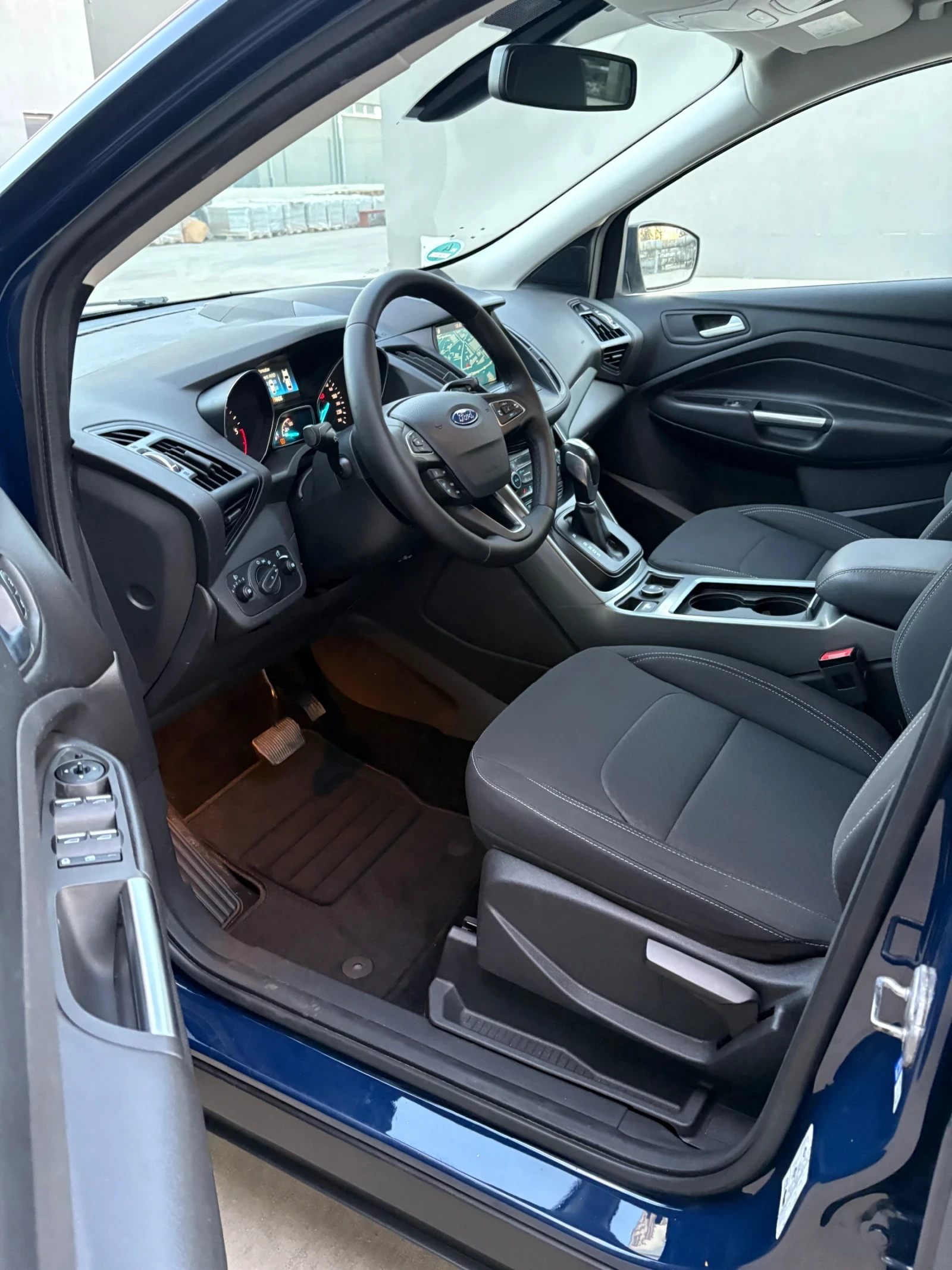 Ford Kuga Titanium, снимка 13 - Автомобили и джипове - 56119671
