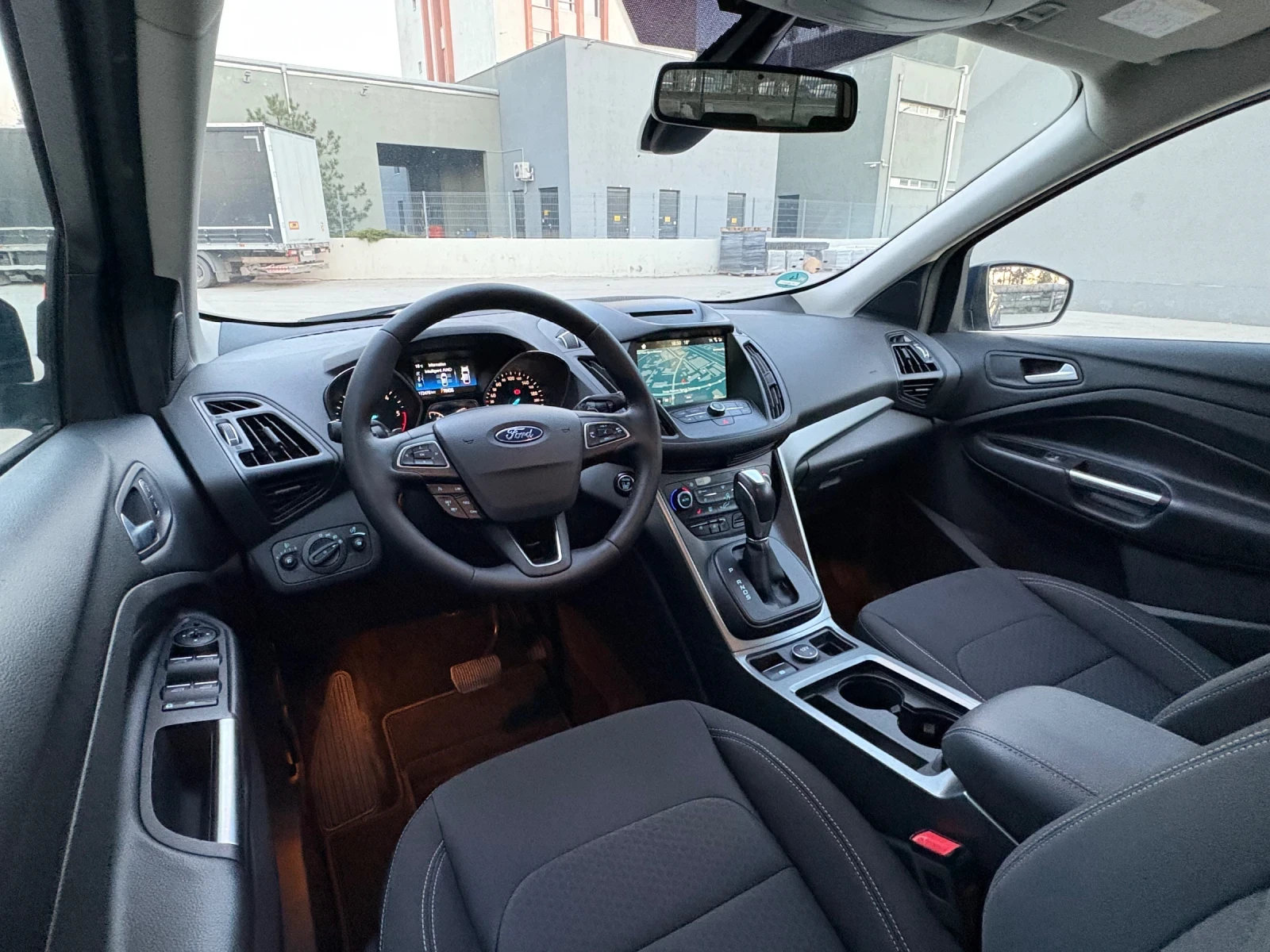 Ford Kuga Titanium, снимка 17 - Автомобили и джипове - 56119671