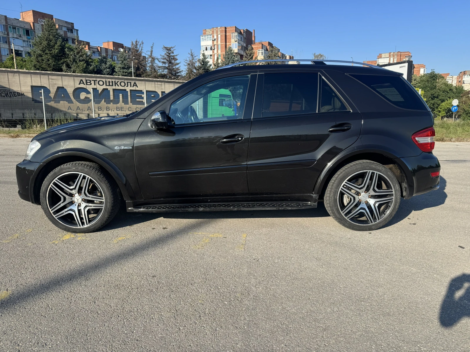 Mercedes-Benz ML 63 AMG FULL MAX FACELIFT, снимка 2 - Автомобили и джипове - 56125457