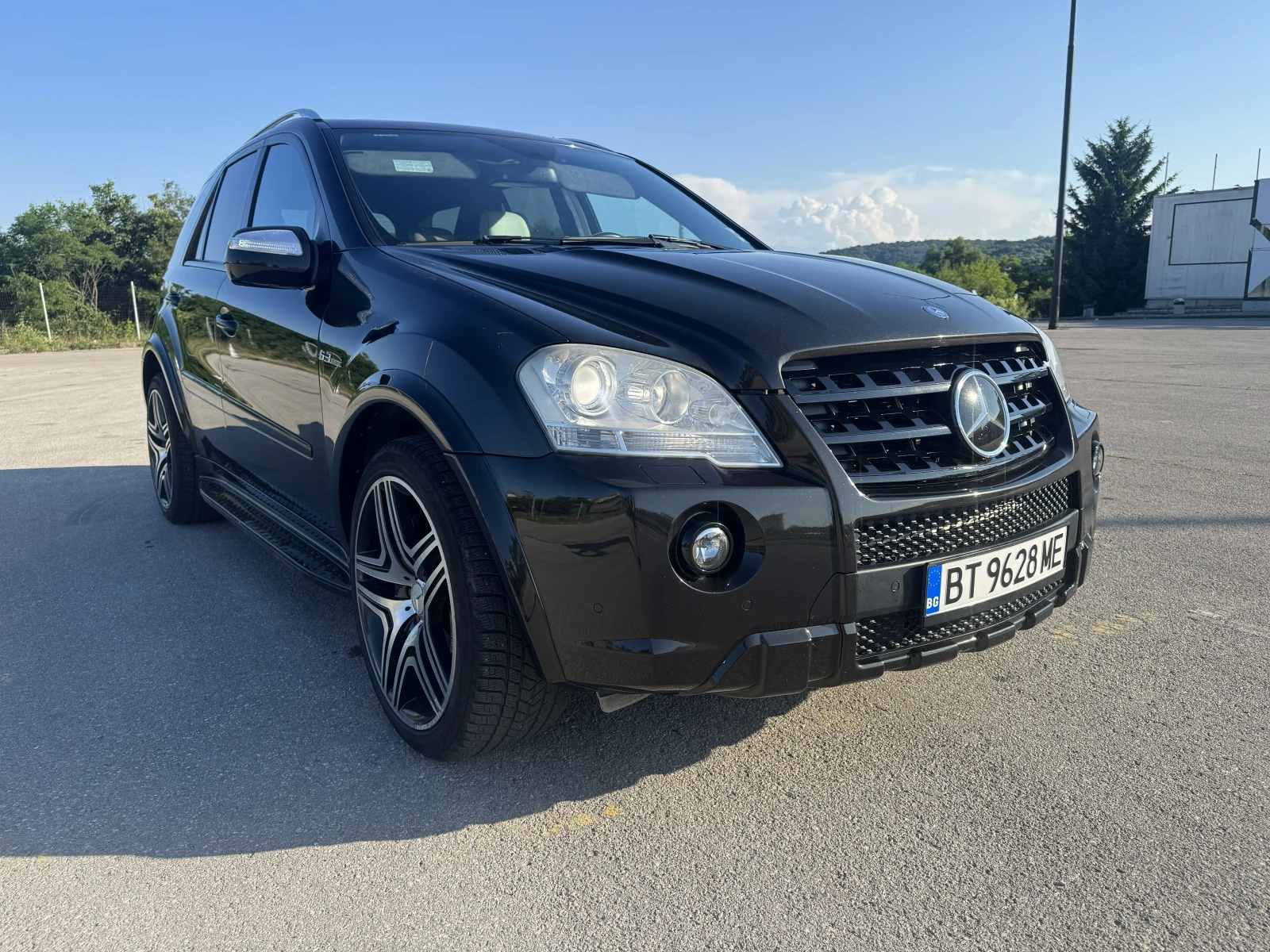 Mercedes-Benz ML 63 AMG FULL MAX FACELIFT, снимка 7 - Автомобили и джипове - 56125457