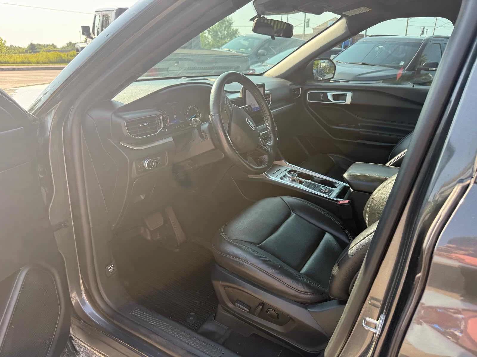 Ford Explorer XLT, снимка 5 - Автомобили и джипове - 56523303