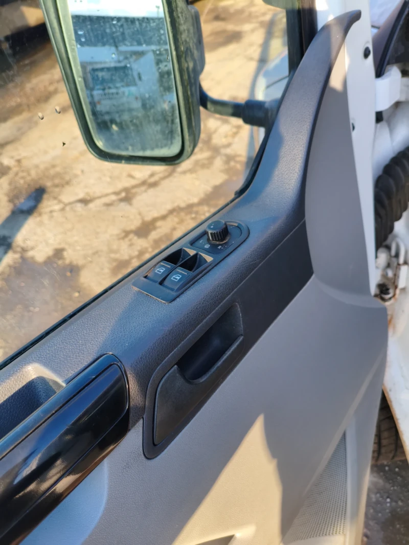 VW T6 2.0tdi 140кс. 34000 реални км, снимка 10 - Бусове и автобуси - 53406534