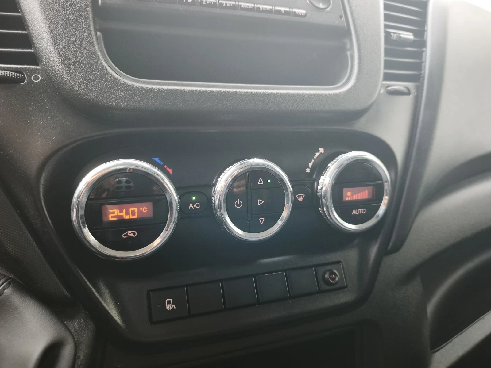Iveco 35c15 3.0, снимка 11 - Бусове и автобуси - 54570635
