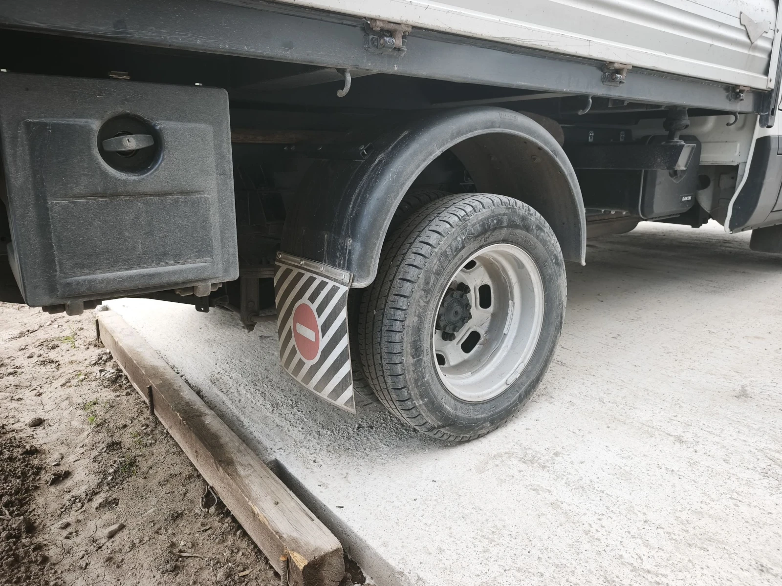 Iveco 35c15 3.0, снимка 9 - Бусове и автобуси - 54570635