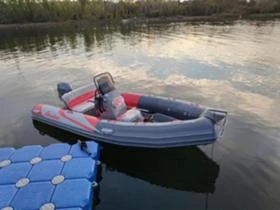 Надуваема лодка Adventure V500 HD, снимка 2