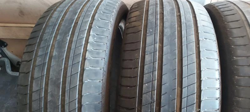 Гуми Летни 275/45R20, снимка 2 - Гуми и джанти - 30918455