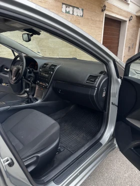 Toyota Avensis, снимка 9