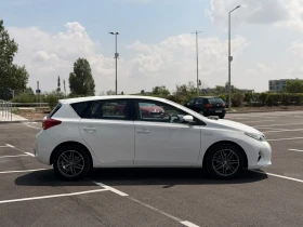Toyota Auris 1.8Hybrid Серв.история Лизинг през Уникредит159 ев, снимка 4