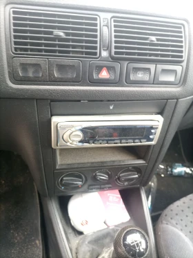 VW Golf 1.6 I, снимка 4