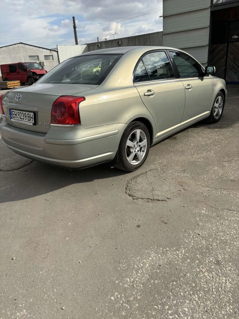 Toyota Avensis 2.2 D4D, снимка 3 - Автомобили и джипове - 49548139