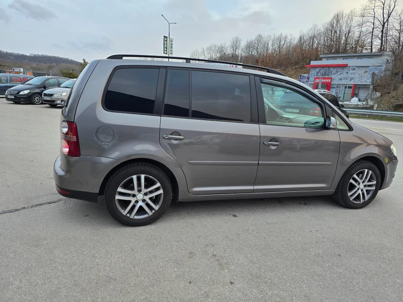 VW Touran 1.6i-ГАЗОВА УРЕДБА, снимка 6 - Автомобили и джипове - 49483830