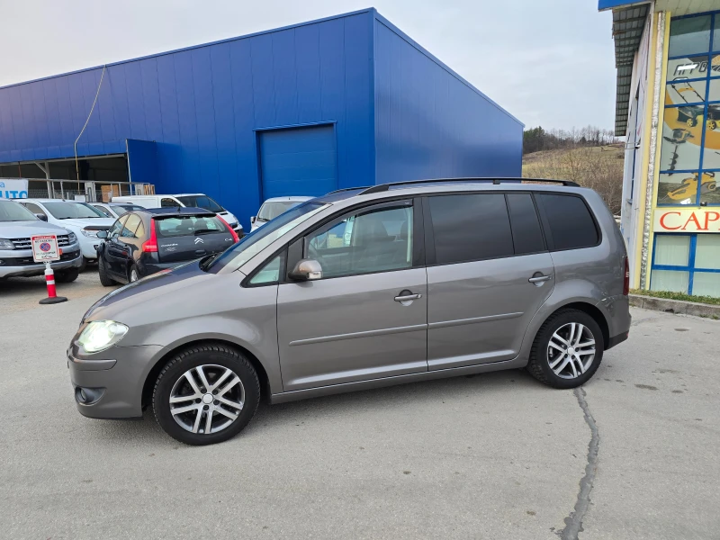 VW Touran 1.6i-ГАЗОВА УРЕДБА, снимка 3 - Автомобили и джипове - 49483830