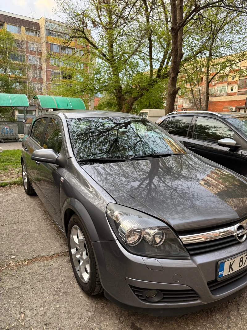 Opel Astra 1.7 CDTi Ecotec, снимка 2 - Автомобили и джипове - 52270252