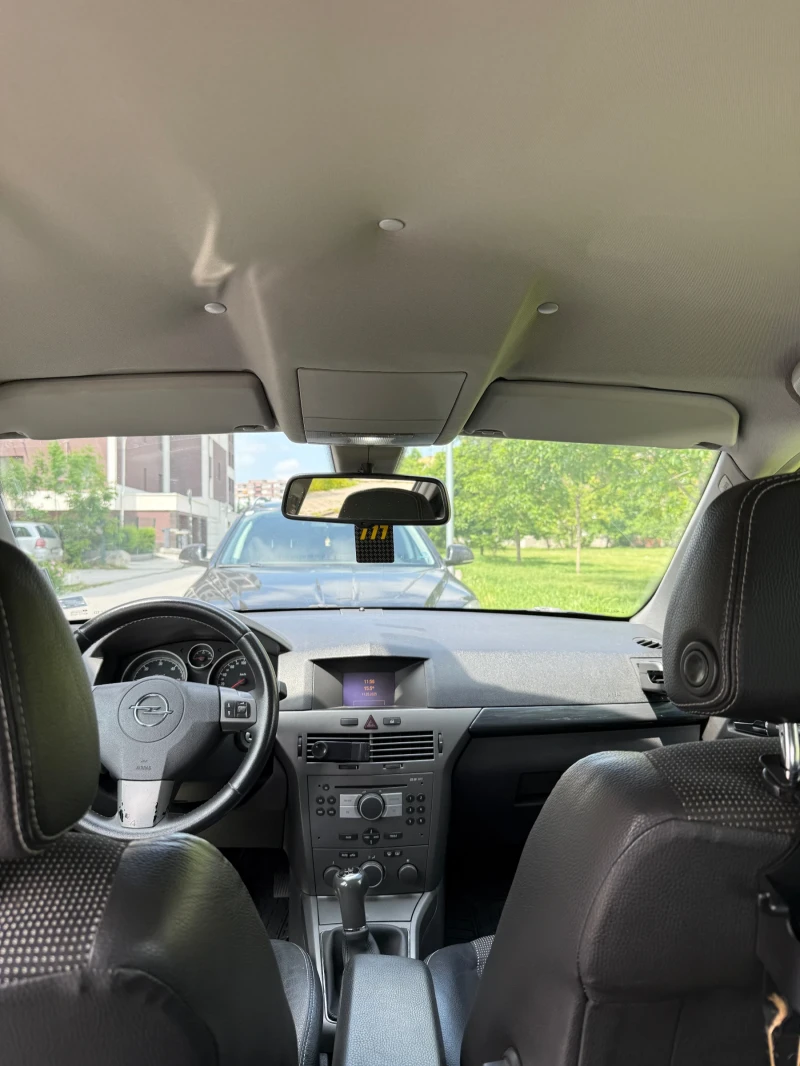 Opel Astra 1.7 CDTi Ecotec, снимка 12 - Автомобили и джипове - 52270252