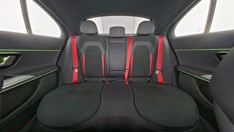 Mercedes-Benz E 53 AMG 4M Night Superscreen, снимка 5 - Автомобили и джипове - 51777366