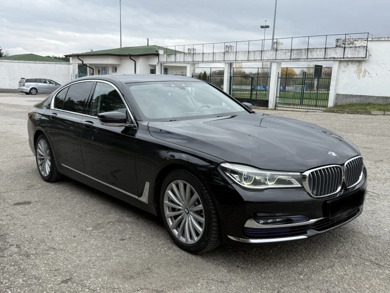 BMW 730 d* xD* Carbon* LED* HUD* Keyless* Soft close* 360, снимка 8 - Автомобили и джипове - 52374043