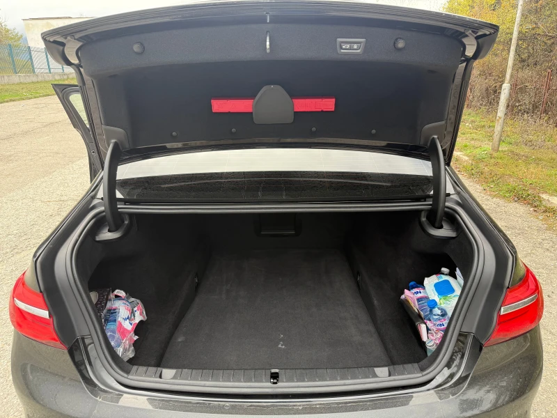 BMW 730 d* xD* Carbon* LED* HUD* Keyless* Soft close* 360, снимка 16 - Автомобили и джипове - 52374043