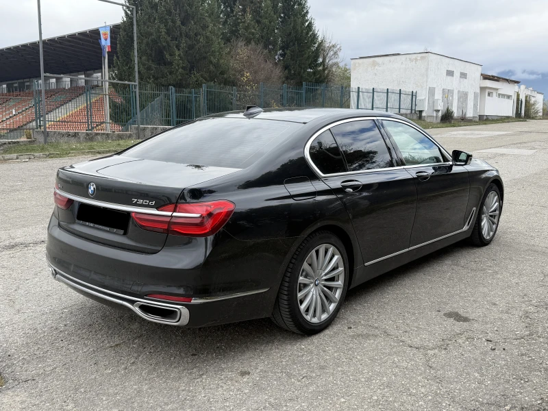 BMW 730 d* xD* Carbon* LED* HUD* Keyless* Soft close* 360, снимка 6 - Автомобили и джипове - 52374043