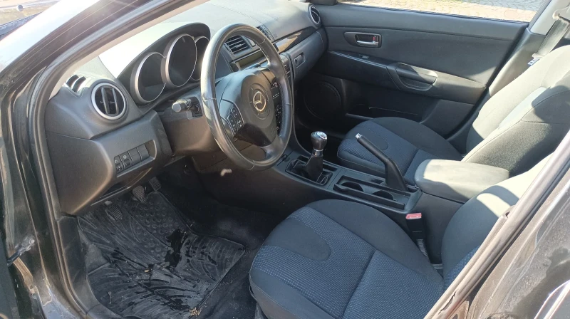 Mazda 3, снимка 14 - Автомобили и джипове - 52412780