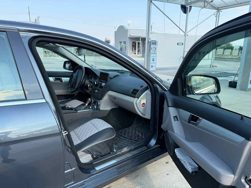 Mercedes-Benz C 200 KOMPRESSOR , снимка 6 - Автомобили и джипове - 52467970
