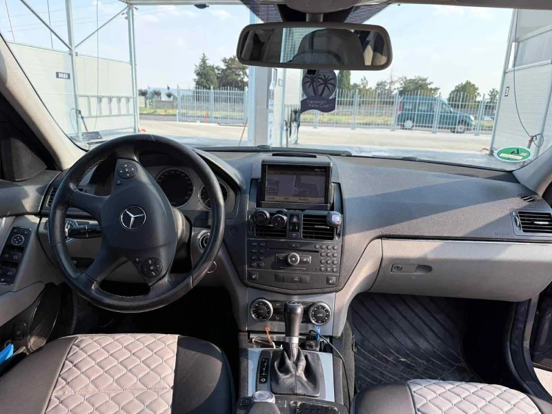 Mercedes-Benz C 200 KOMPRESSOR , снимка 9 - Автомобили и джипове - 52467970