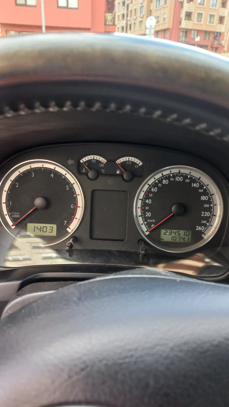 VW Golf, снимка 9 - Автомобили и джипове - 52502830