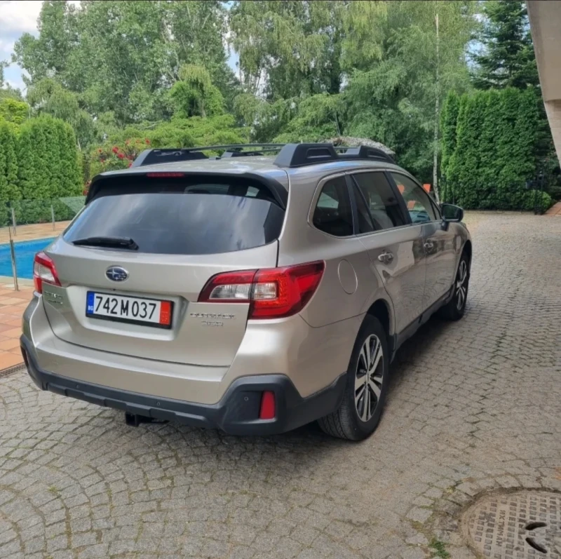 Subaru Outback 3.6 R, снимка 5 - Автомобили и джипове - 53582838