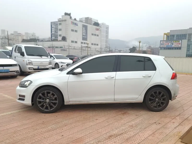VW Golf, снимка 3 - Автомобили и джипове - 53470200