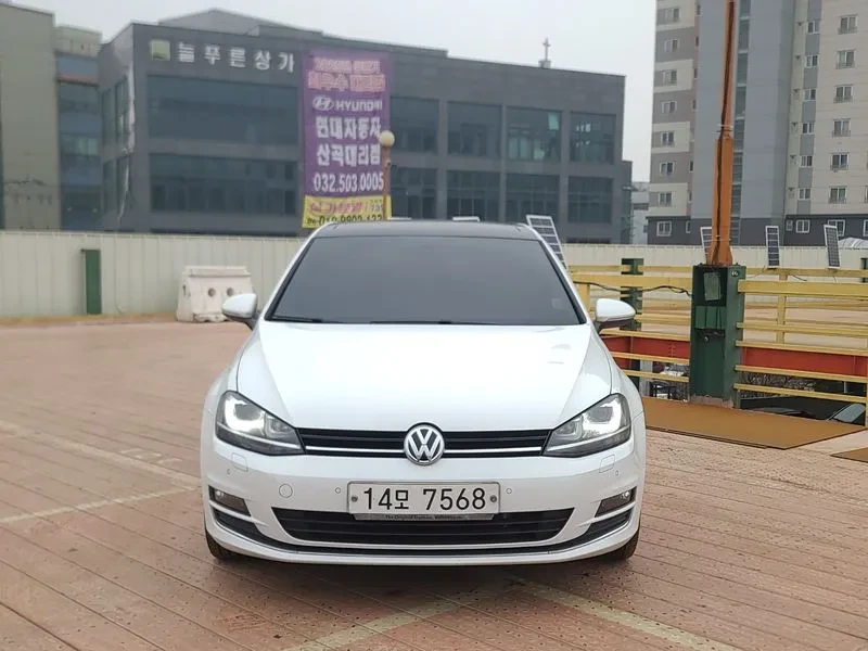 VW Golf, снимка 2 - Автомобили и джипове - 53470200
