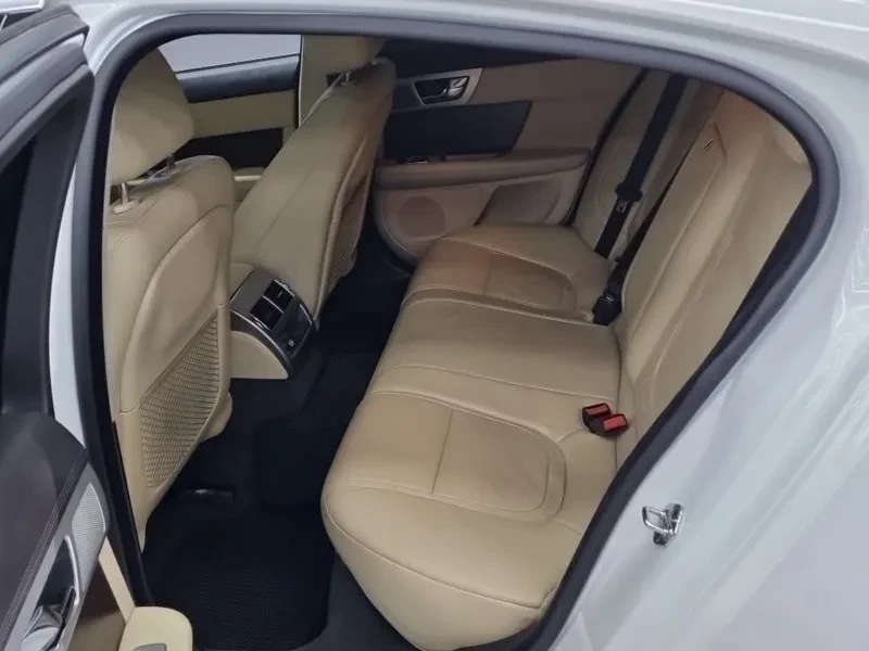 Jaguar Xf 2.0 Luxury X250, снимка 13 - Автомобили и джипове - 55749297
