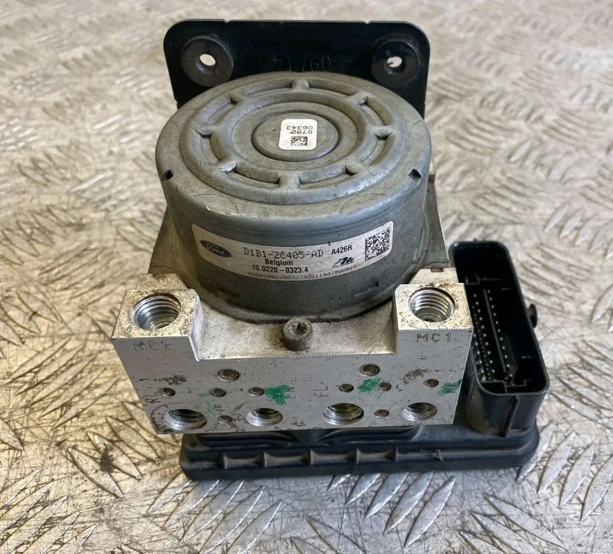 Ford B-Max ABS и ВОЛАН , снимка 1