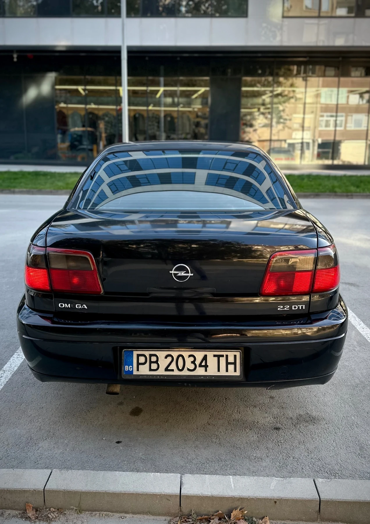 Opel Omega 2.2 DTi - изображение 3