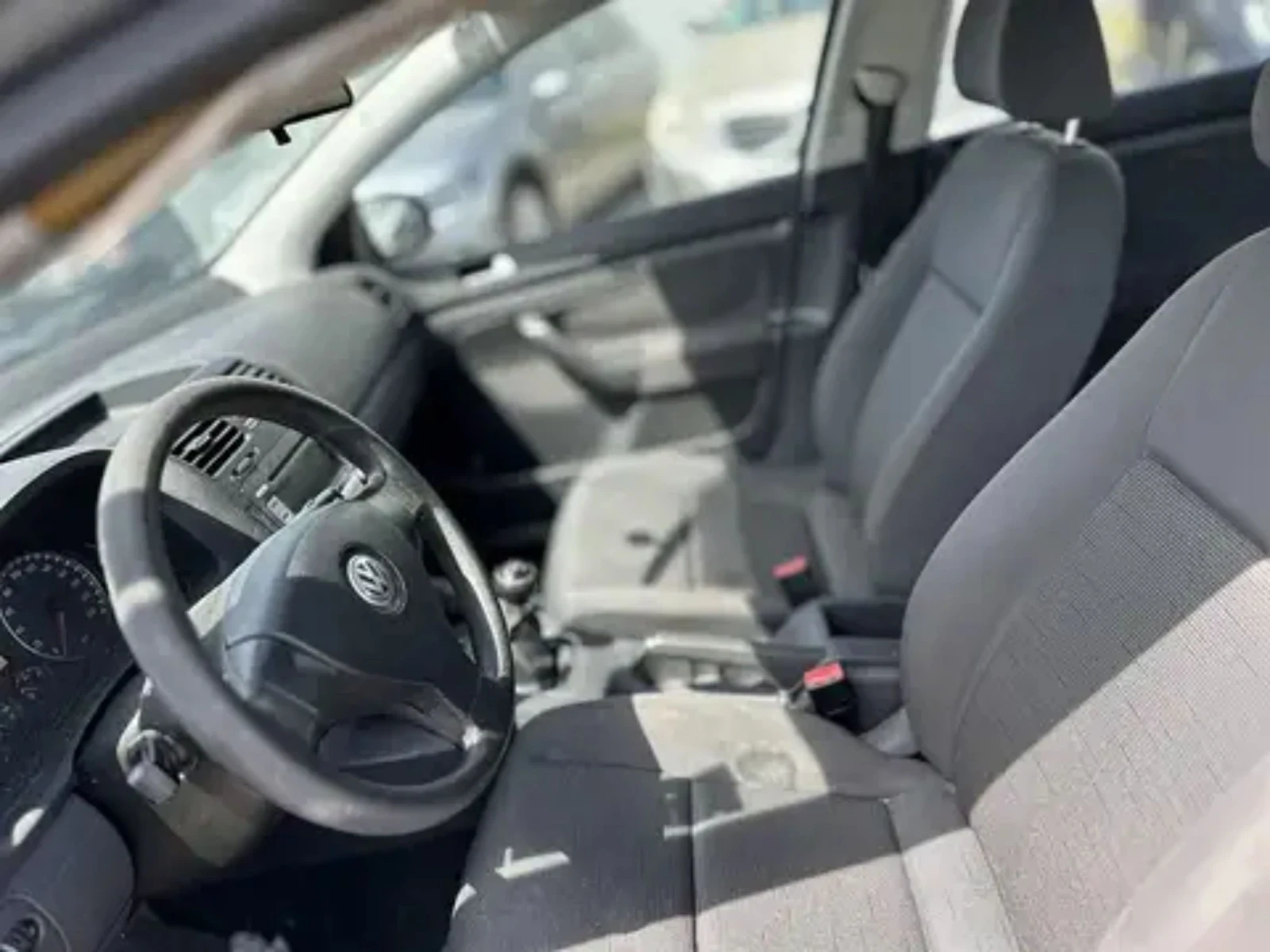 VW Golf 1.4 5 Врати - изображение 4