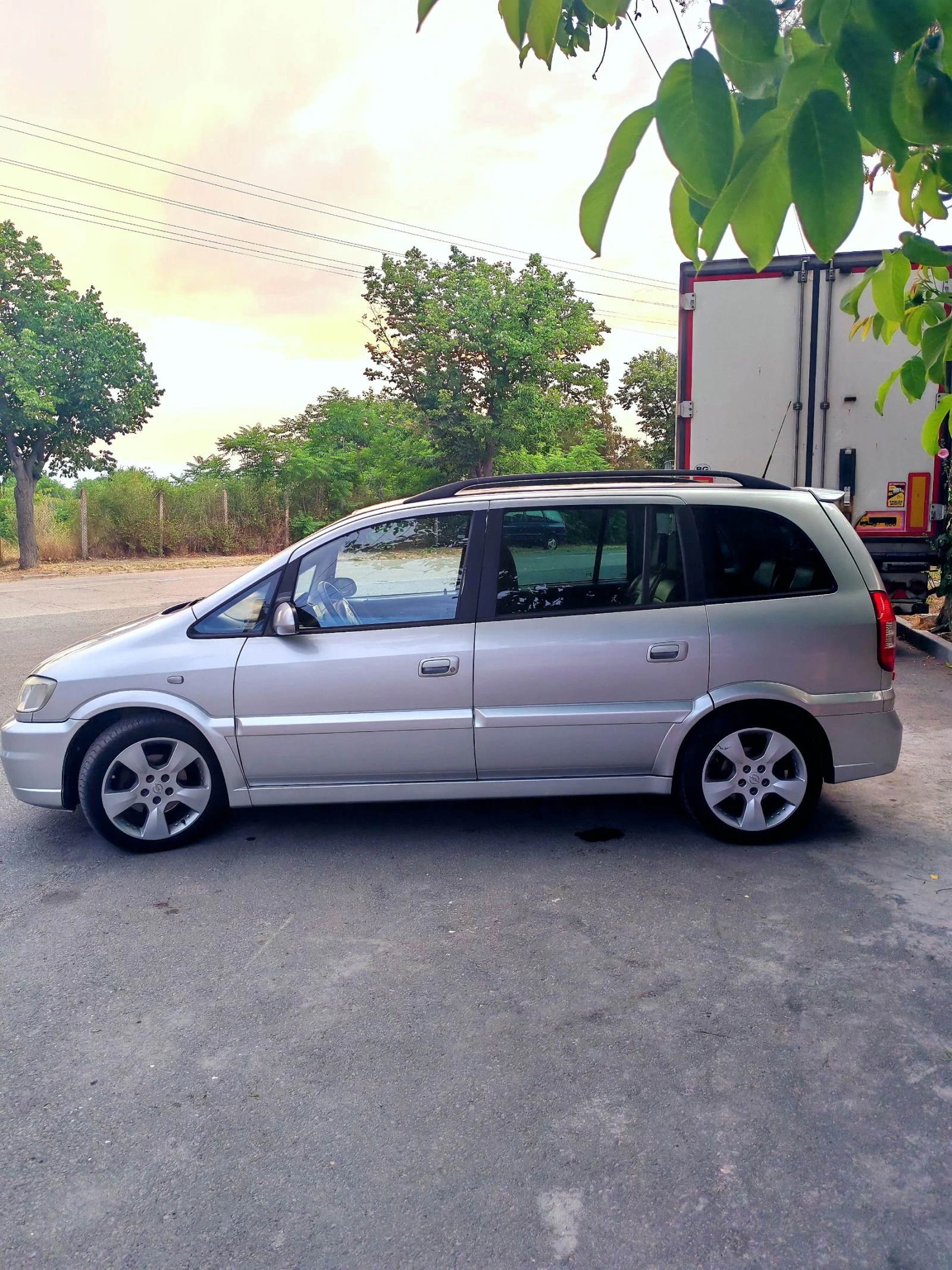 Opel Zafira  - изображение 5