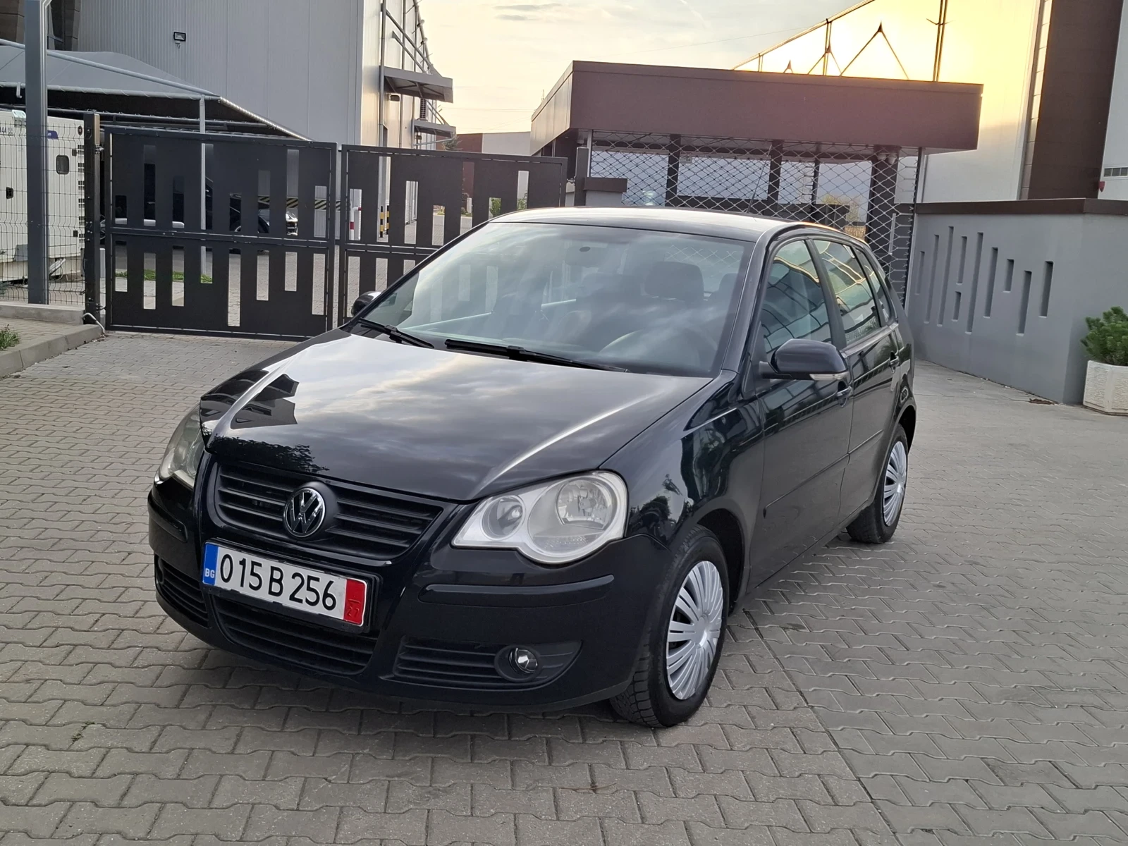 VW Polo 1.4i* (75кс)* * НОВ ВНОС* *  - изображение 2