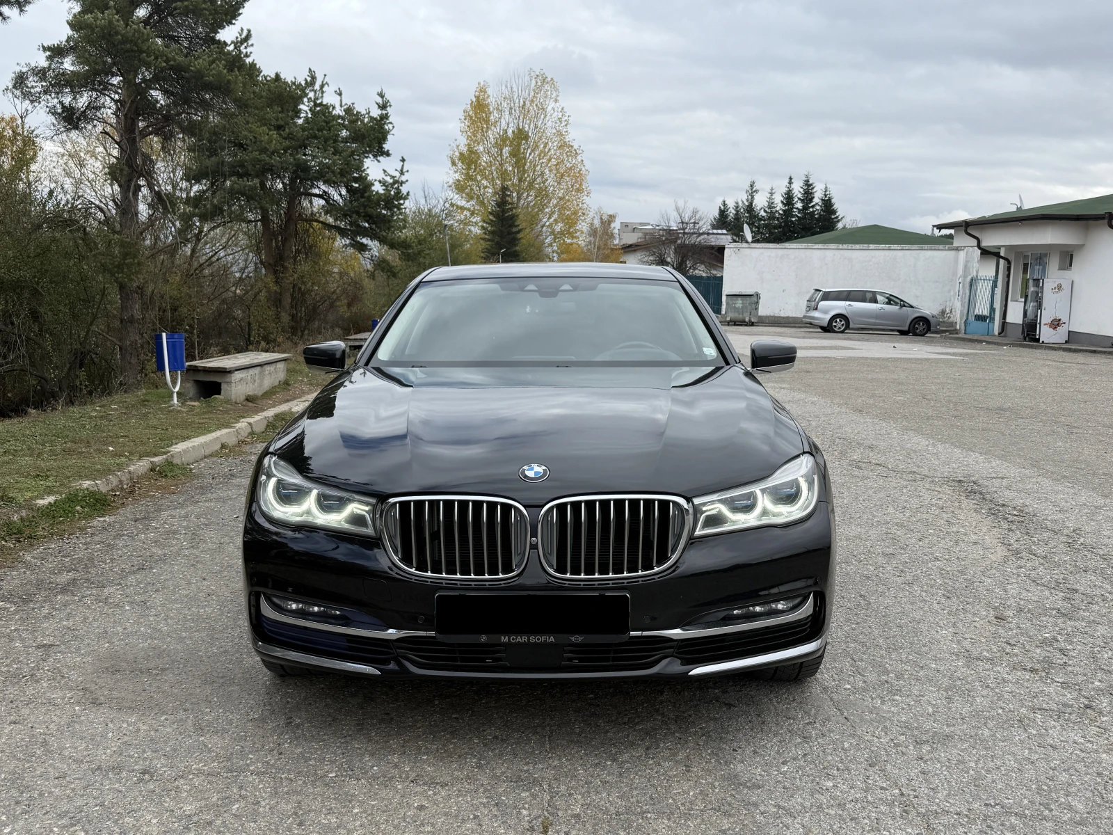 BMW 730 d* XD* Carbon* LED* HUD* Keyless* Soft close* 360 - изображение 2