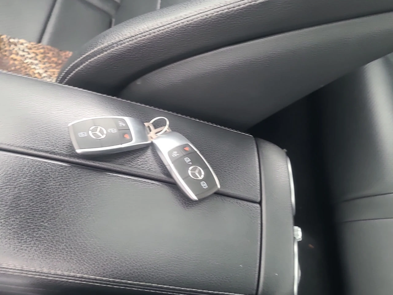 Mercedes-Benz C 300 CARFAX* АВТОФИНАНСИРАНЕ* БЕЗ ПЪРВОНАЧАЛНА ВНОСКА*  - изображение 8