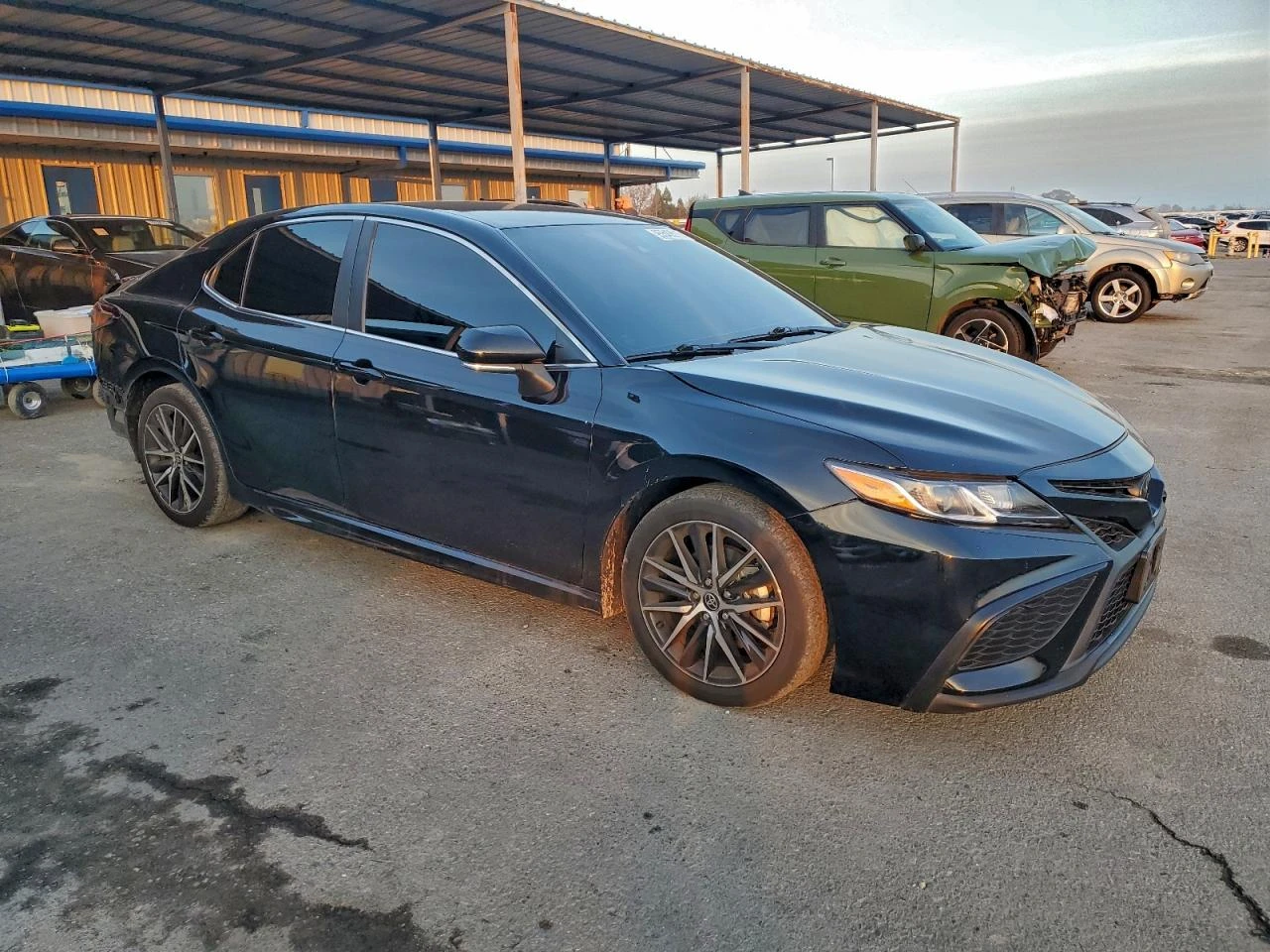 Toyota Camry SE NIGHT SHADE | Mobile.bg � ����������� 1
