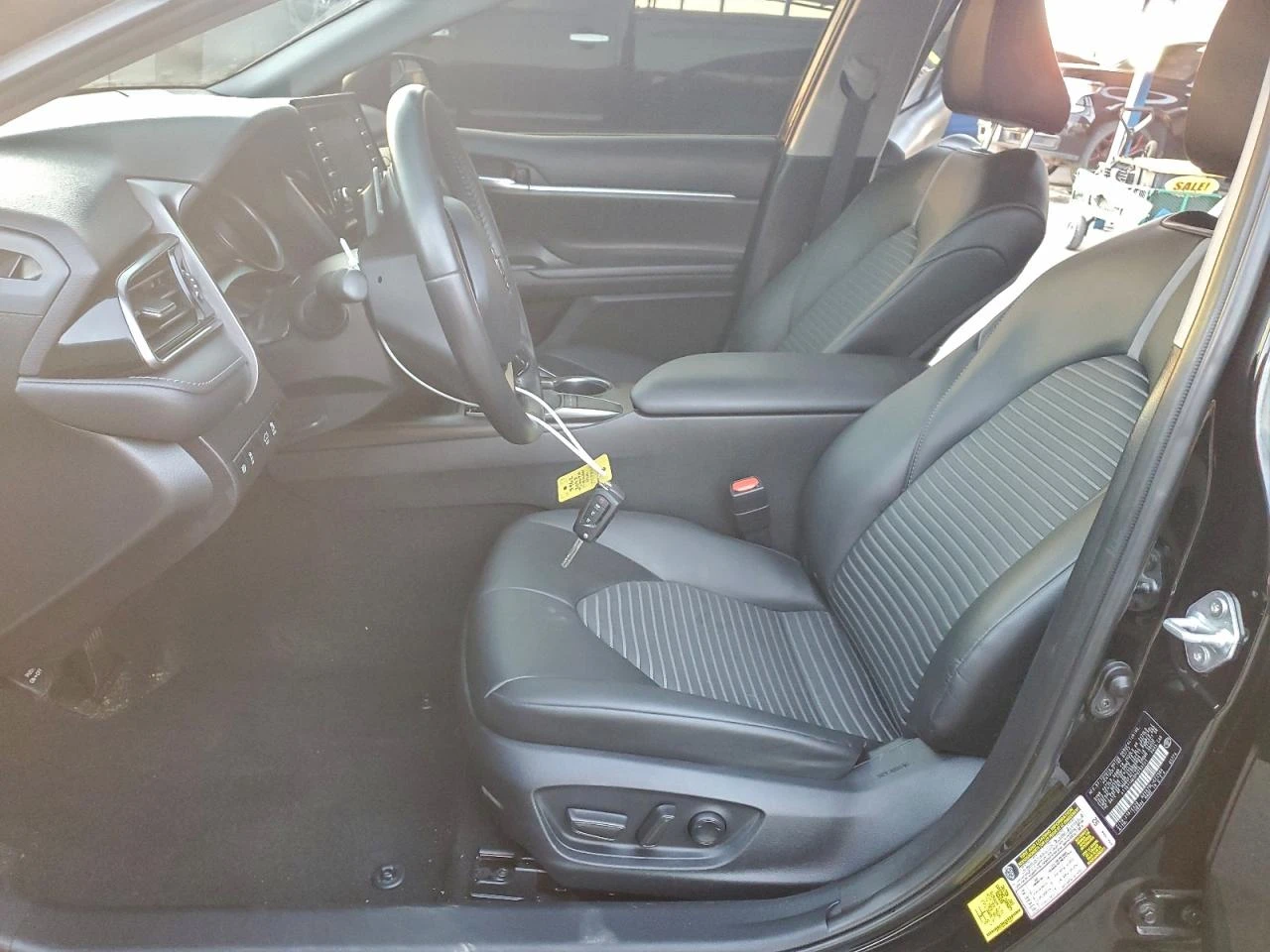 Toyota Camry SE NIGHT SHADE - изображение 7