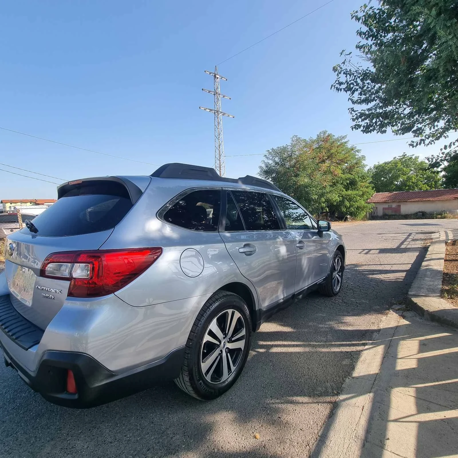 Subaru Outback 3.6 R, снимка 5 - Автомобили и джипове - 55731087
