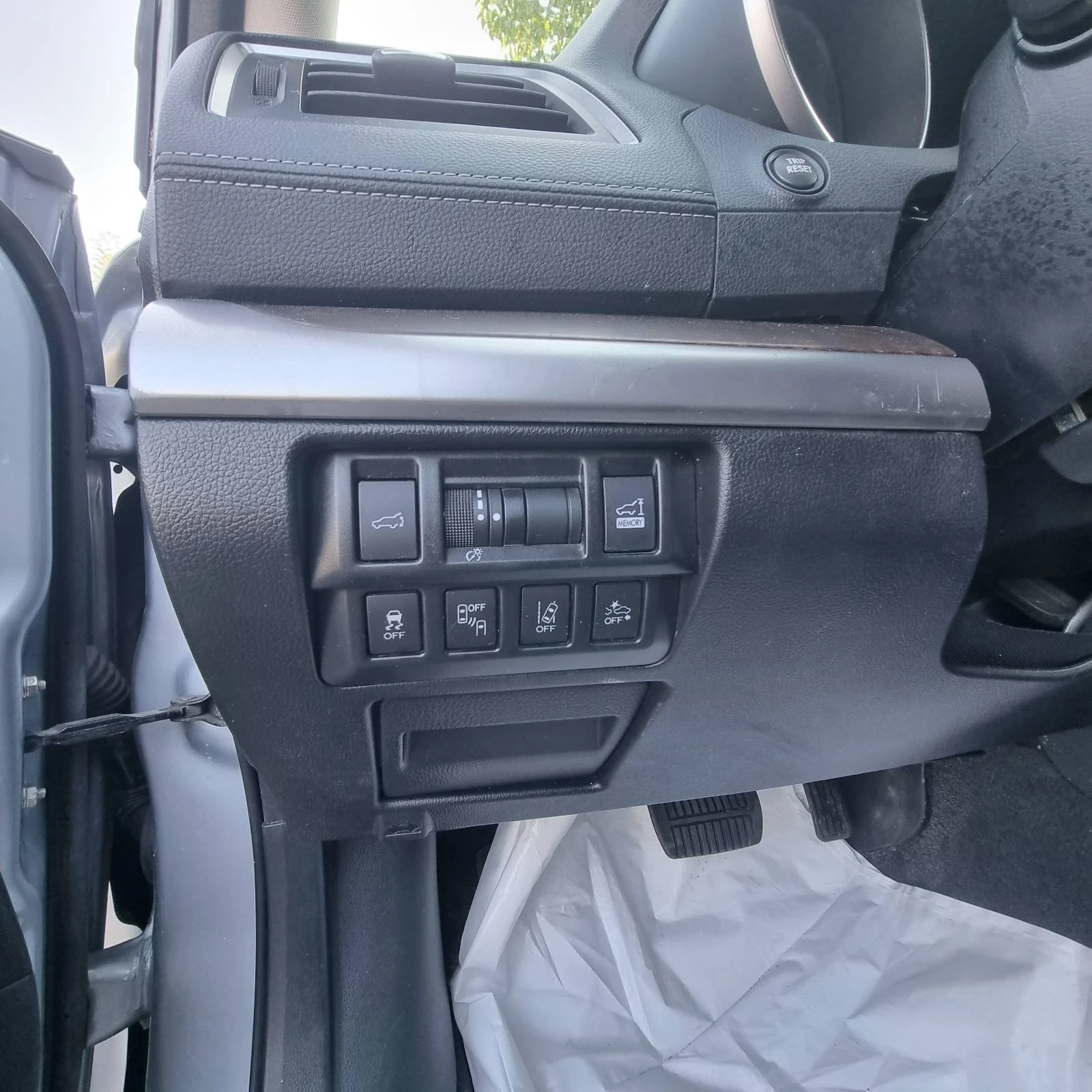 Subaru Outback 3.6 R, снимка 13 - Автомобили и джипове - 55731087
