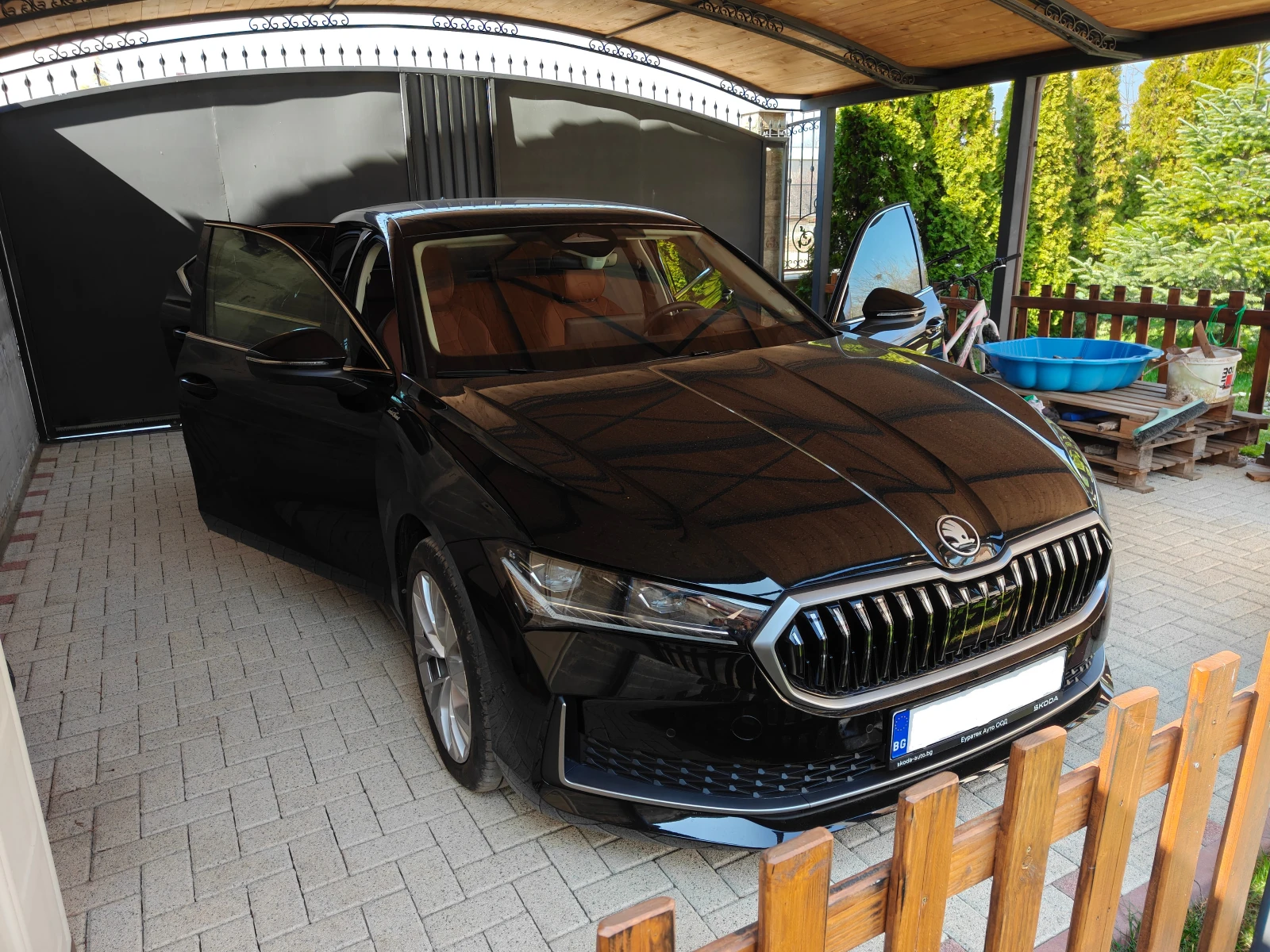 Skoda Superb Laurin & Klement, 4X4, снимка 5 - Автомобили и джипове - 53745538